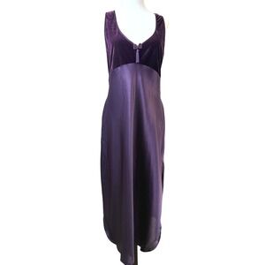 Vintage Expressions by California Dynasty Purple Velvet Satin Maxi Nightgown L